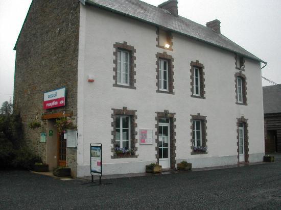 Hebergement Dans Un Domaine A Litteau Luaran gambar