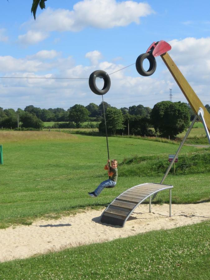 Hebergement Dans Un Domaine A Litteau Luaran gambar